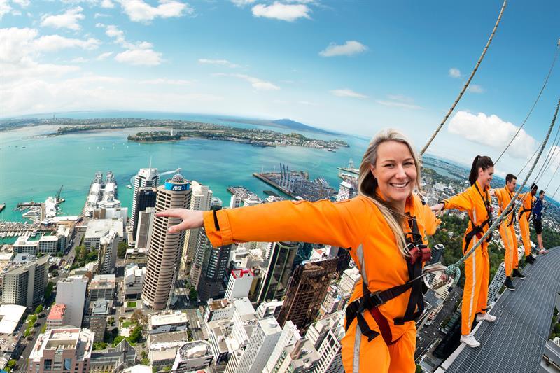 SkyWalk and SkyJump